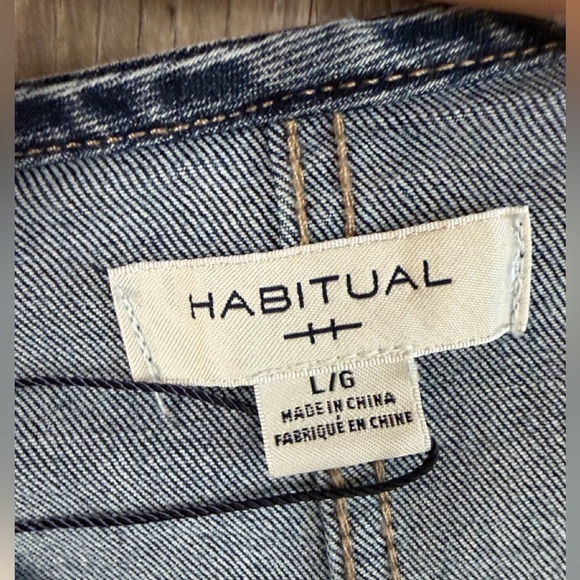 NWT Habitual Women’s Denim Button-Front Mini Dress Large - Picture 4 of 13